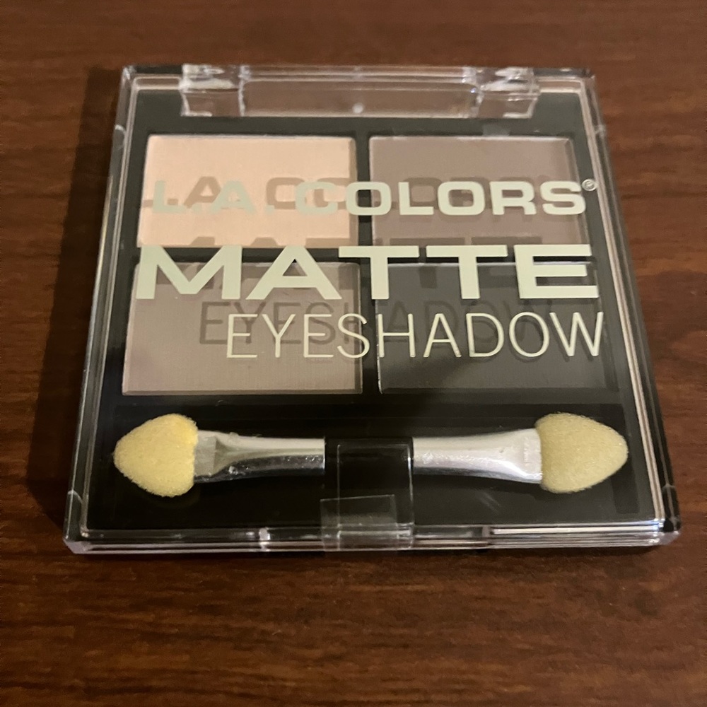 L.A. COLORS Matte Eyeshadow CEM483 Matteriffic